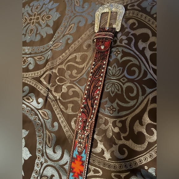 tooled Aztec print beaded leather belt, size 34 - Picture 2 of 3